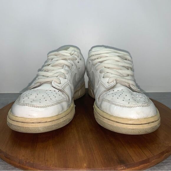 Nike Dunk Low Pro B Men’s 9.5 White Neutral Grey Patent Leather Shoes 624044-101 main image 14